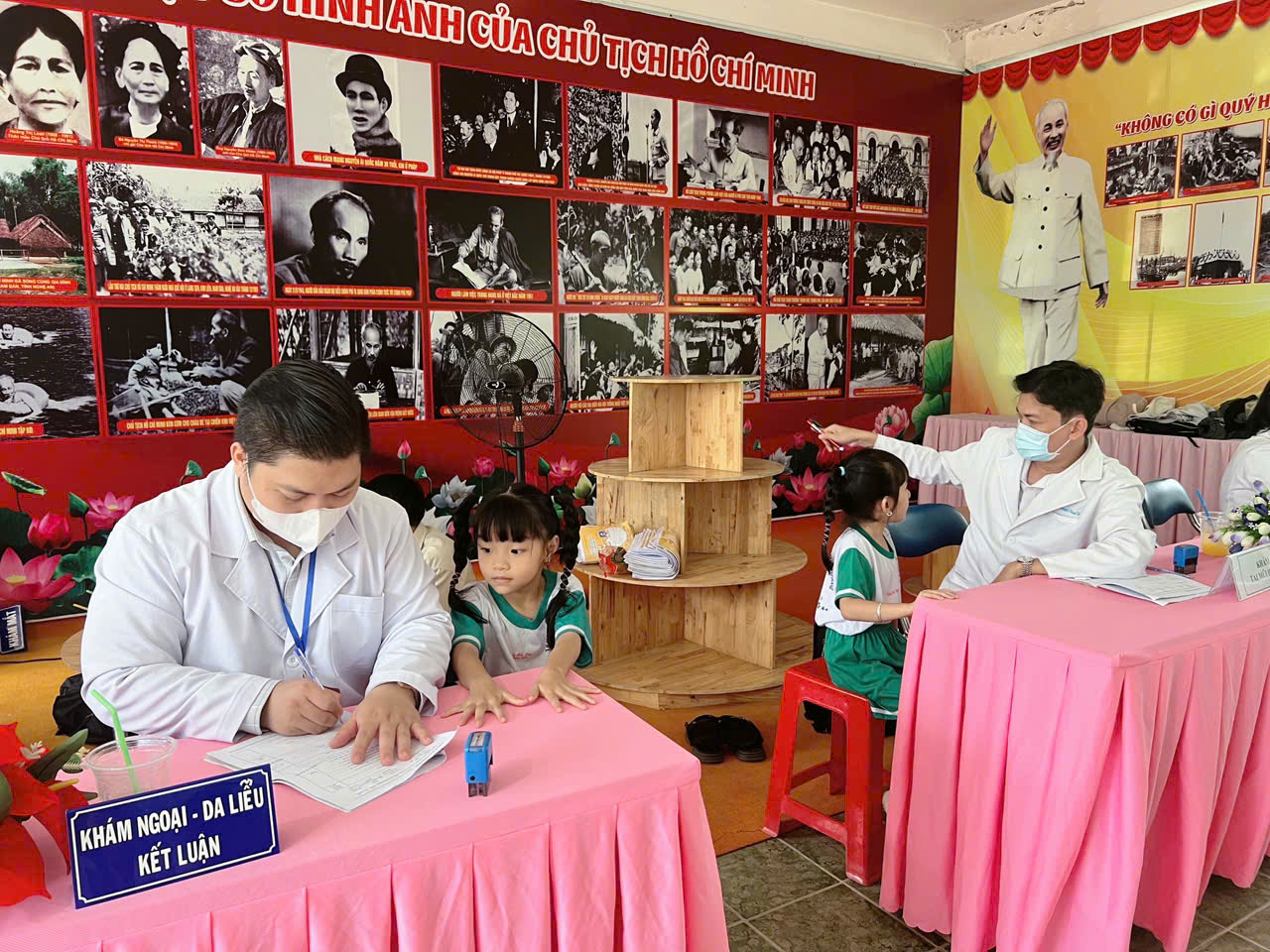 TRƯỜNG MN HƯỚNG DƯƠNG PHỐI HỢP TRUNG TÂM Y TẾ  KHU VỰC BẾN CÁT TỔ CHỨC KHÁM SỨC KHỎE TRẺ ĐẦU NĂM, NĂM HỌC 2025-2026