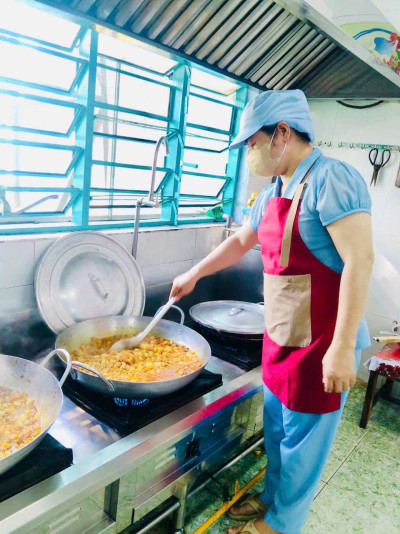 Mỗi ngày đến trường là một ngày vui, các bé không chỉ được học tập, vui chơi mà còn được chăm sóc từng bữa ăn đầy đủ dinh dưỡng.